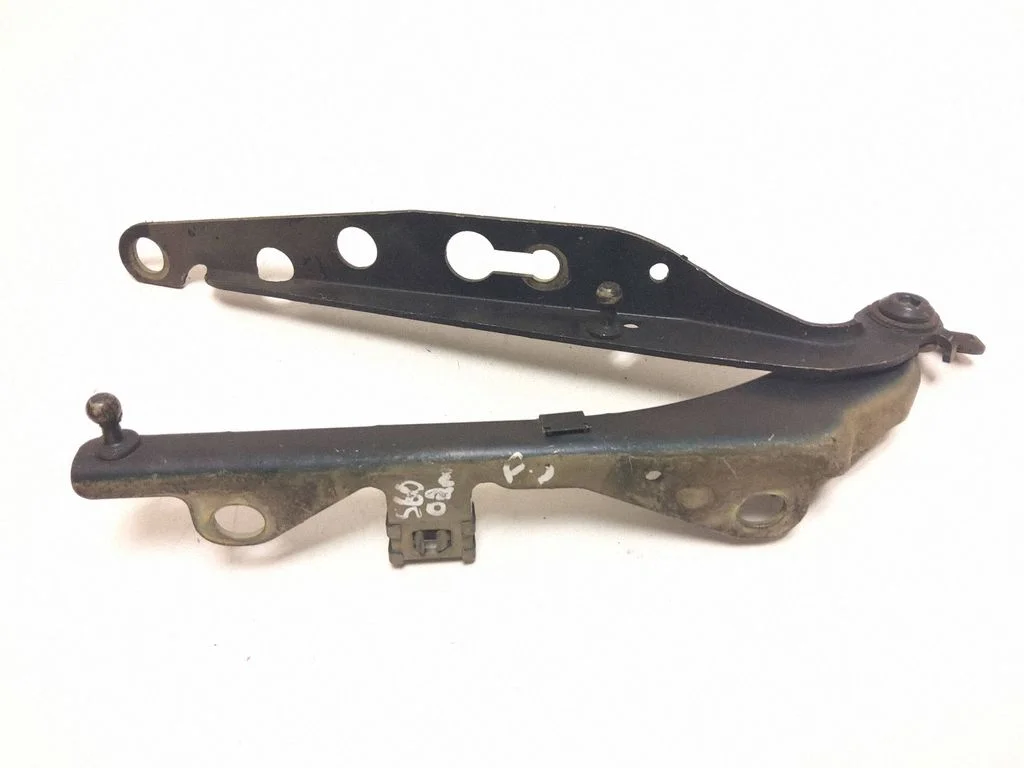Engine bonnet/hood hinges – Volvo S60 (2001-2004)