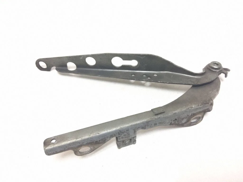 Engine bonnet/hood hinges – front right