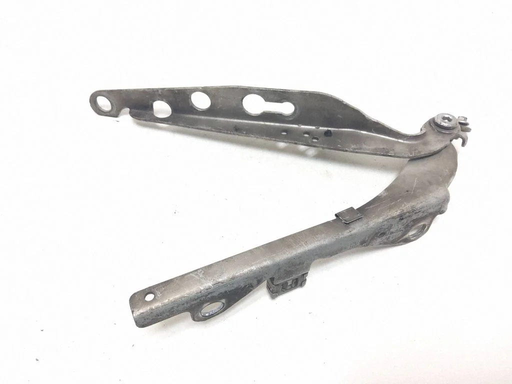 Engine bonnet/hood hinges – Volvo V70 (2005-2008)
