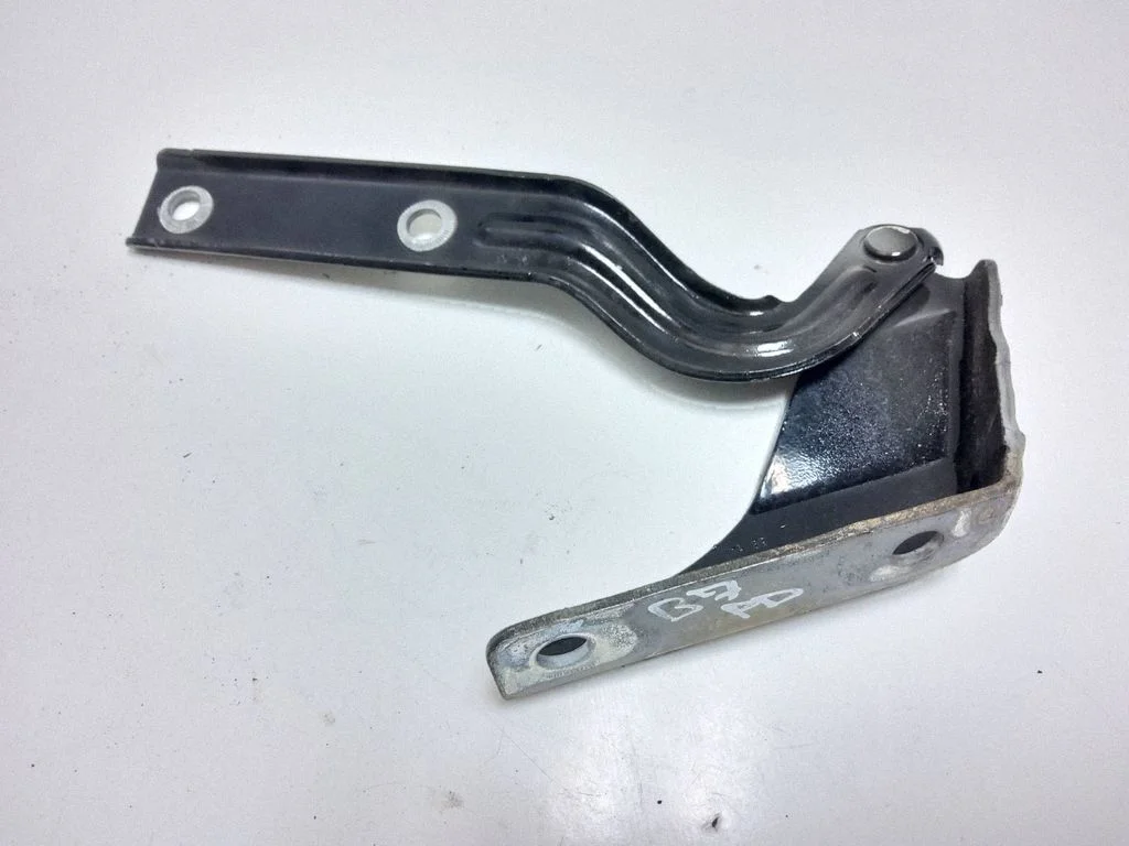 Mootorikapoti hinged 561823302