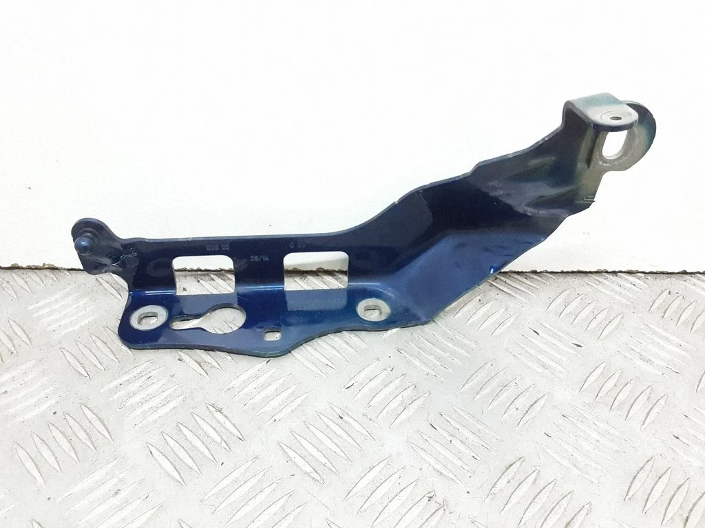 Engine bonnet/hood hinges – Mercedes-Benz C-Class W205 (2014-2021)