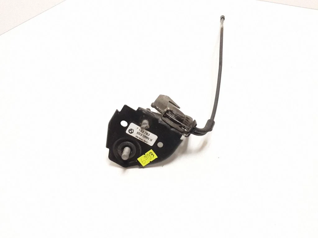Engine bonnet/hood lock/catch 7183763