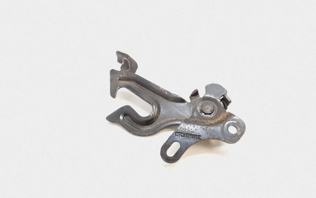 Engine bonnet/hood lock/latch loop/hook – Volvo V40 (2012-2019)