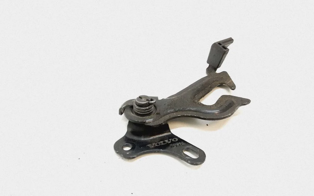Engine bonnet/hood lock/latch loop/hook – Volvo V60 (2011-2013)