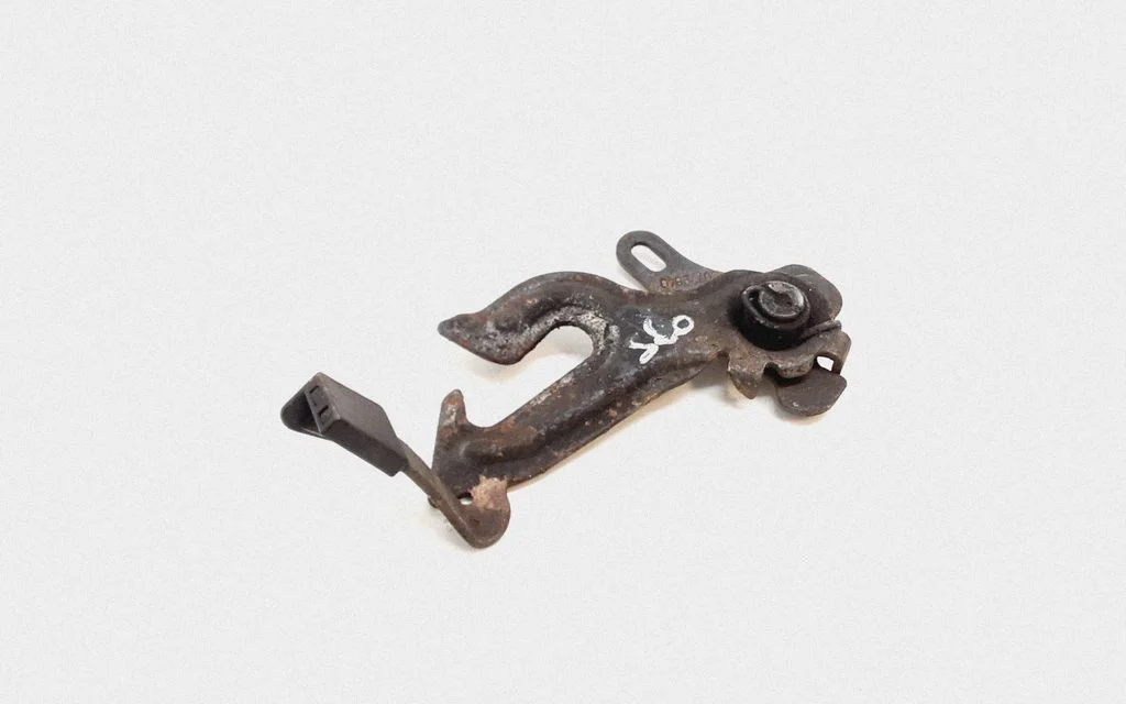 Engine bonnet/hood lock/latch loop/hook – Volvo S80 (2007-2013)