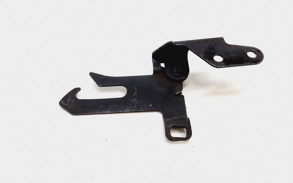 Engine bonnet/hood lock/latch loop/hook – Volvo XC90 (2007-2014)