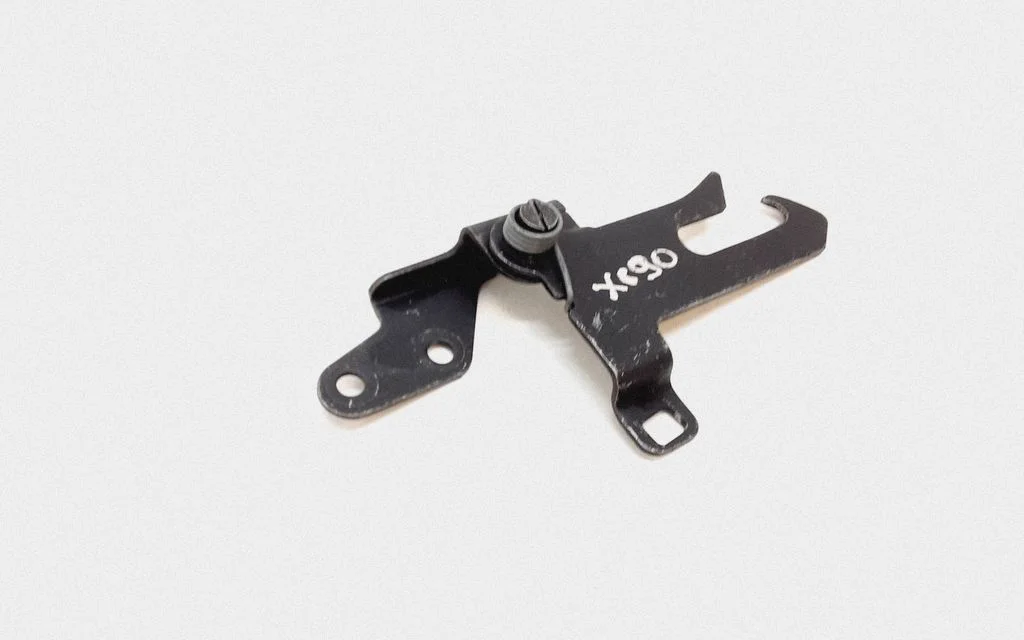 Engine bonnet/hood lock/latch loop/hook – Volvo XC90 (2007-2014)