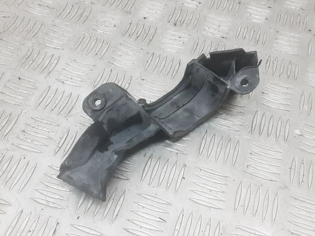 Uszczelka komory silnika – BMW Seria 5 F10 F11 (2009-2016)