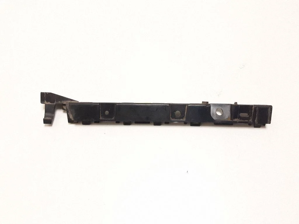 Poritiiva kinnitusklamber – BMW 1-seeria E81 E87 (2004-2011)