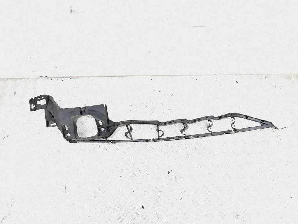 Fender mounting bracket 7157989