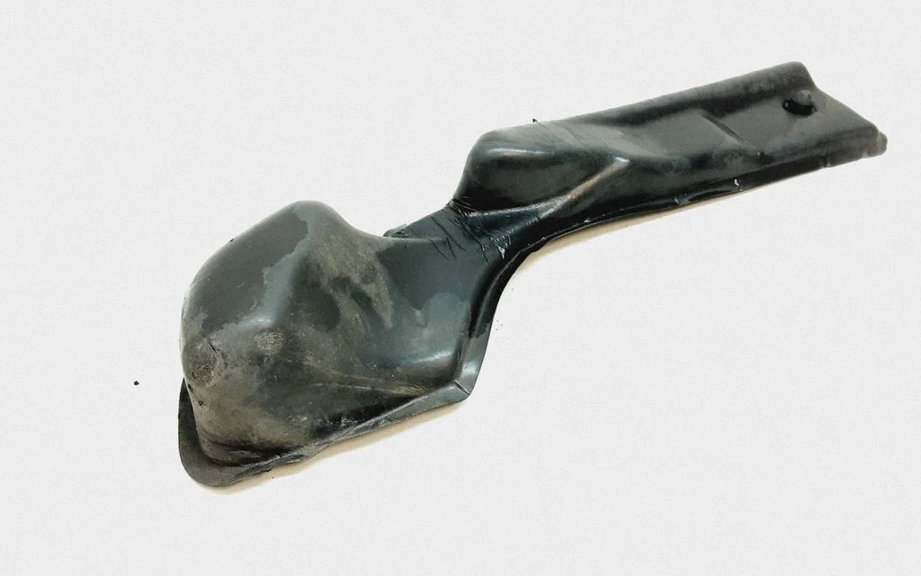 Fender foam support/seal 8684735