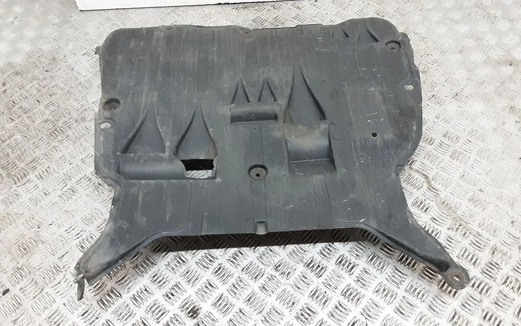 Engine splash shield/under tray 8624664