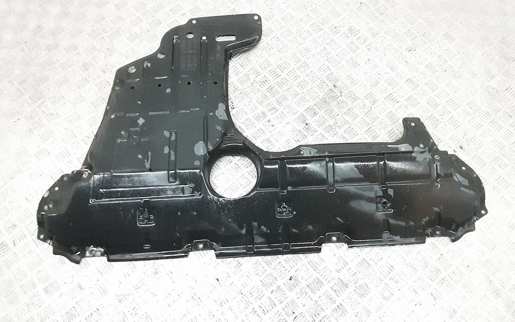 Engine splash shield/under tray – Toyota RAV 4 (XA30) (2006-2016)
