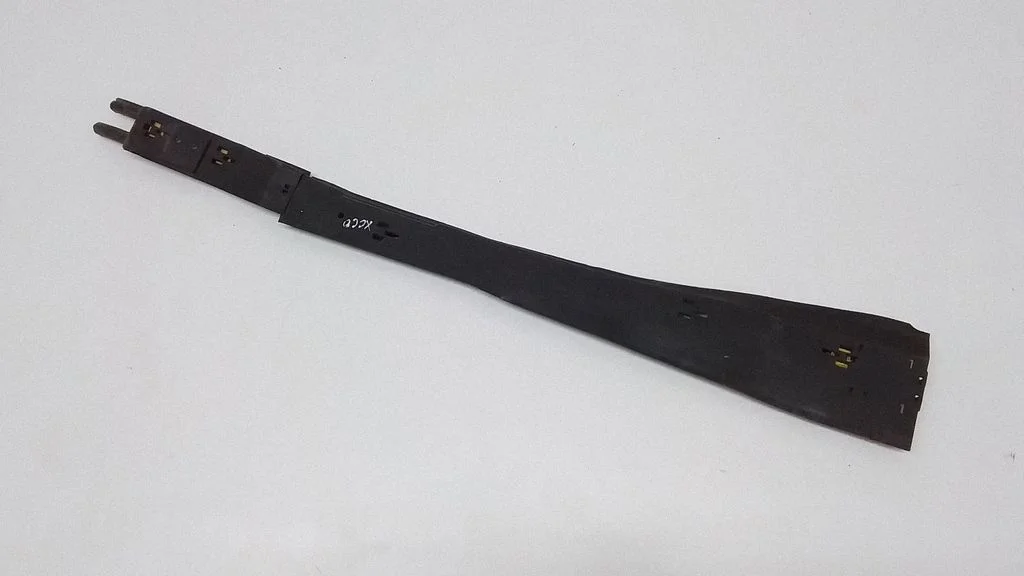 Center/middle under tray cover – Volvo XC60 (2009-2013)