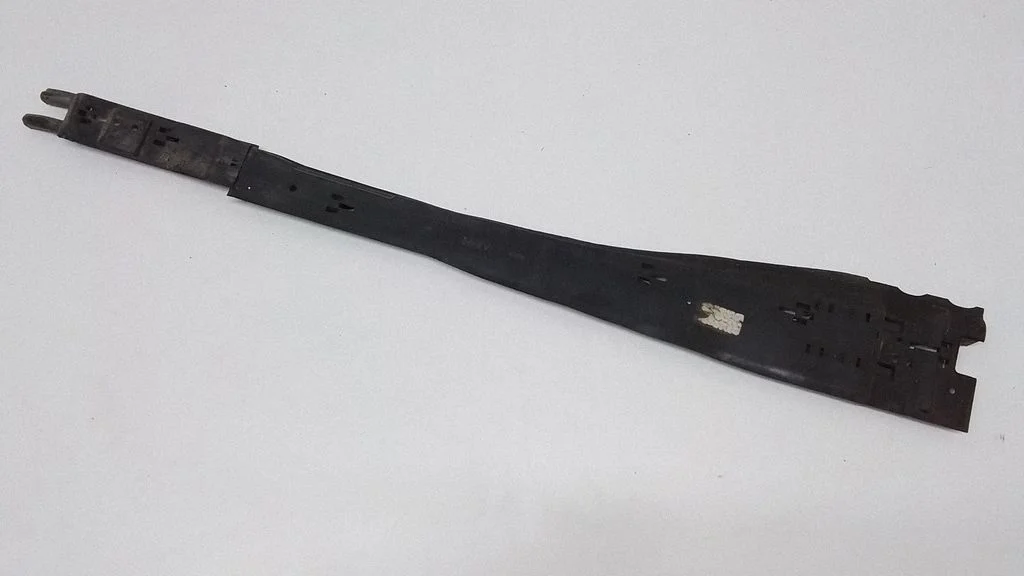Center/middle under tray cover – Volvo S60 (2011-2013)