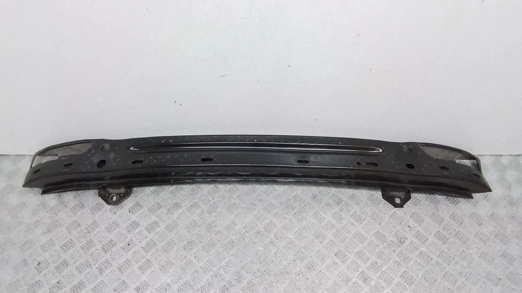 Tagumise kaitseraua põikitala – BMW 7-seeria F01 F02 F03 F04 (2008-2016)