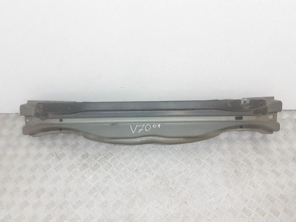 Tagumise kaitseraua põikitala – Volvo V70 (2005-2008)