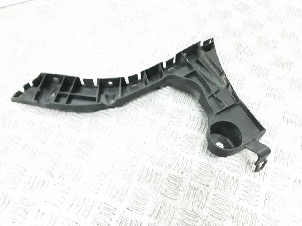 Rear bumper mounting bracket – Volvo XC60 (2009-2013)