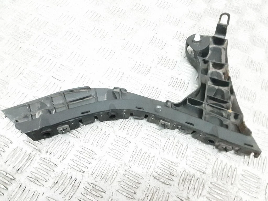Rear bumper mounting bracket 30764698