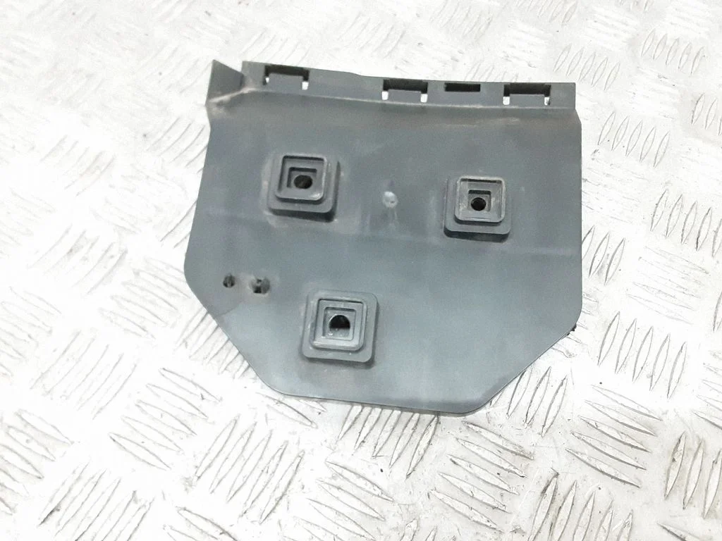 Tagumise kaitseraua kinnitusklamber 30763020
