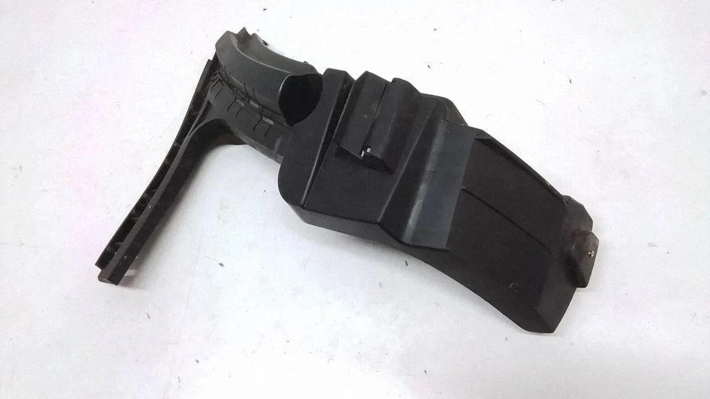 Rear bumper mounting bracket 30698136