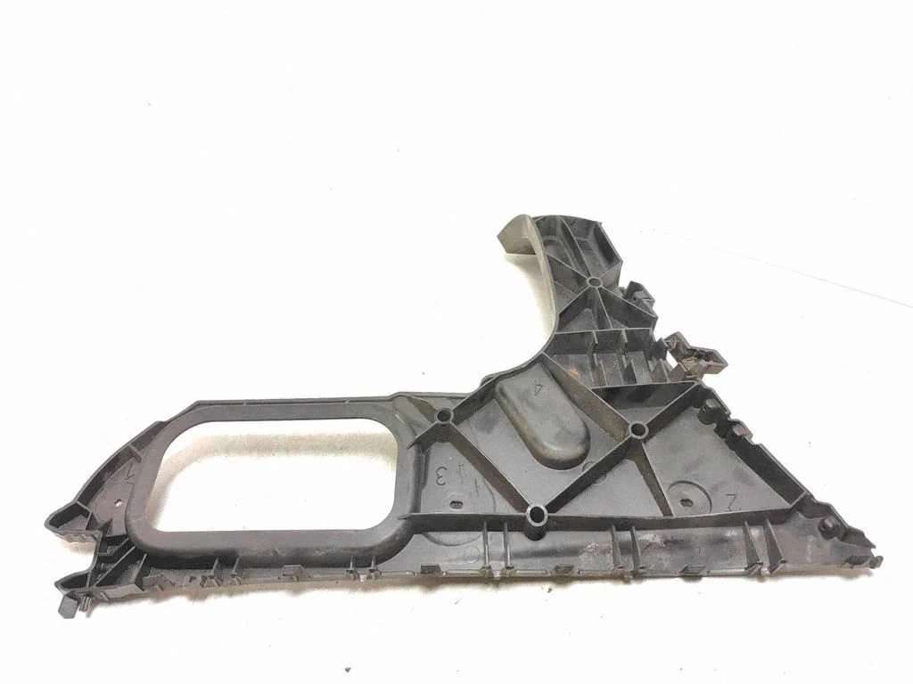 Rear bumper mounting bracket 4L0807453A