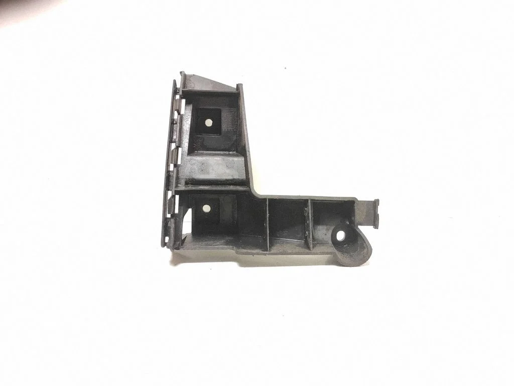 Rear bumper mounting bracket 30678651