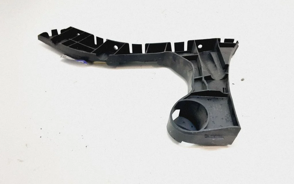 Rear bumper mounting bracket – Volvo XC60 (2009-2013)