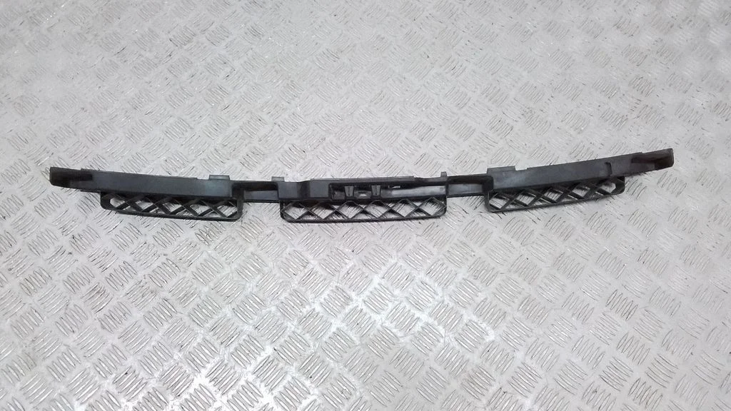 Aizmugurējā bufera turētājs 561807863A