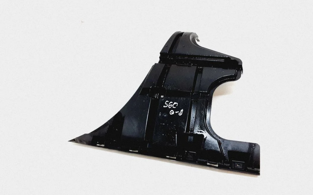 Rear bumper mounting bracket 08693387