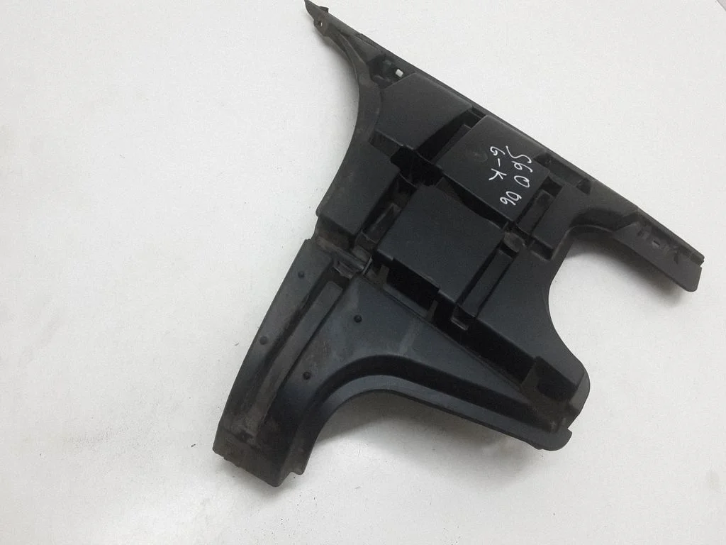 Rear bumper mounting bracket 08693386