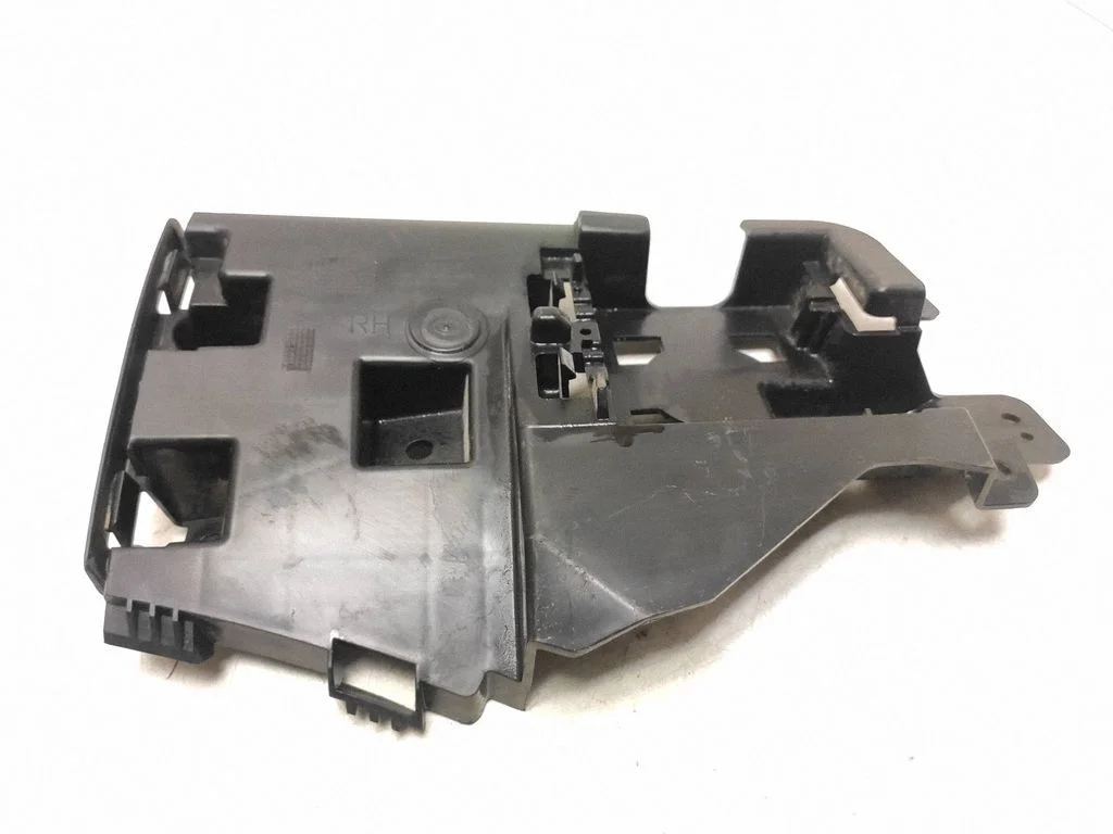 Rear bumper mounting bracket 31352285