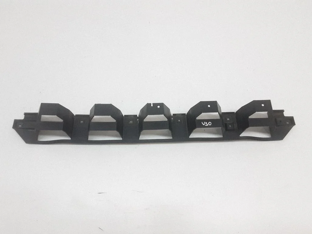 Rear bumper mounting bracket 30698691