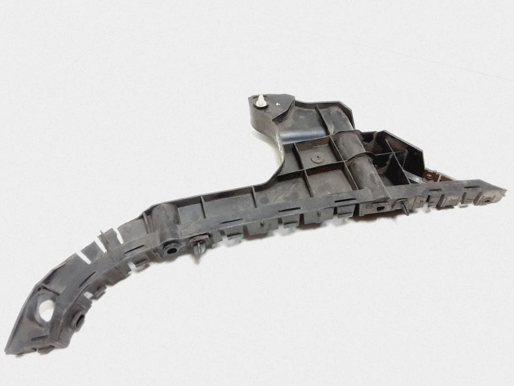 Rear bumper mounting bracket 31265328