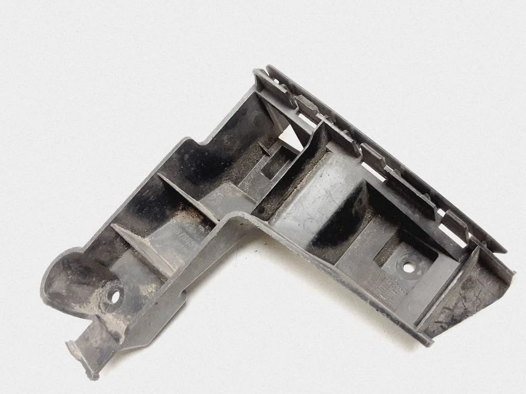 Rear bumper mounting bracket 30678651