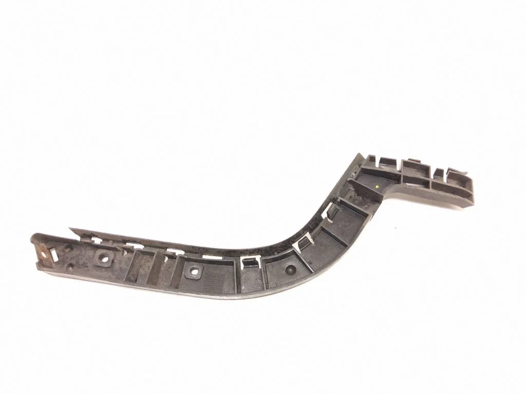 Rear bumper mounting bracket 30744951