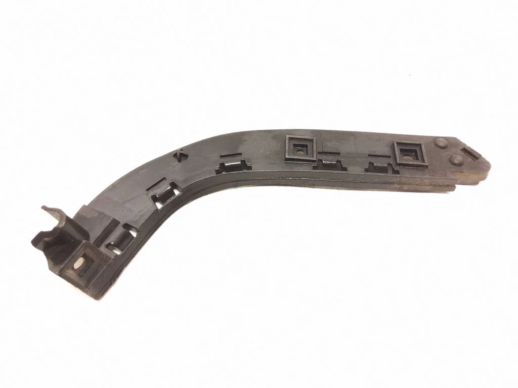 Rear bumper mounting bracket 30676206