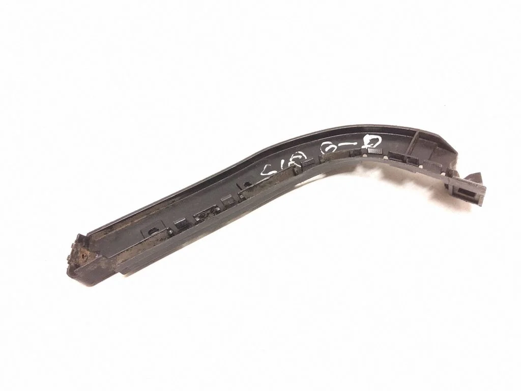 Rear bumper mounting bracket 30676206