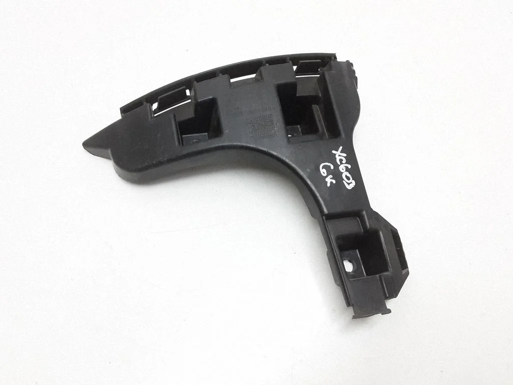 Rear bumper mounting bracket 30763439