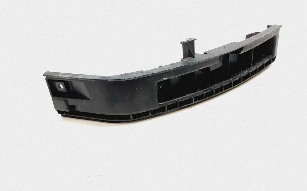 Rear bumper mounting bracket 31364083