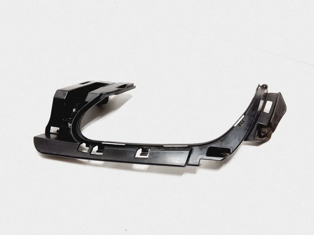 Tagumise kaitseraua kinnitusklamber – Volvo S60 (2018-)