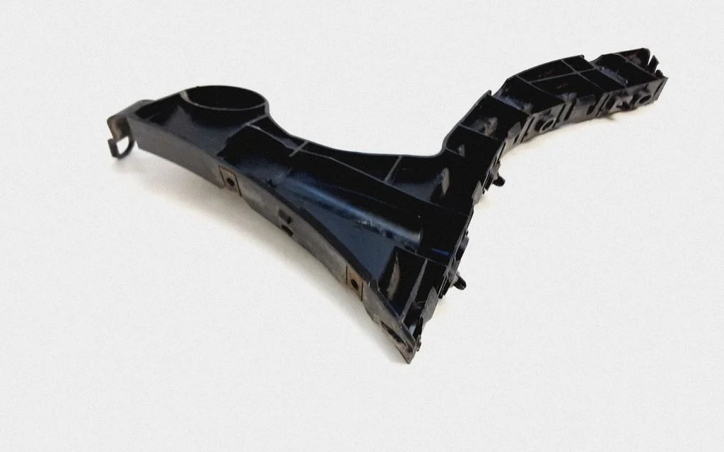 Rear bumper mounting bracket – Volvo XC60 (2009-2013)