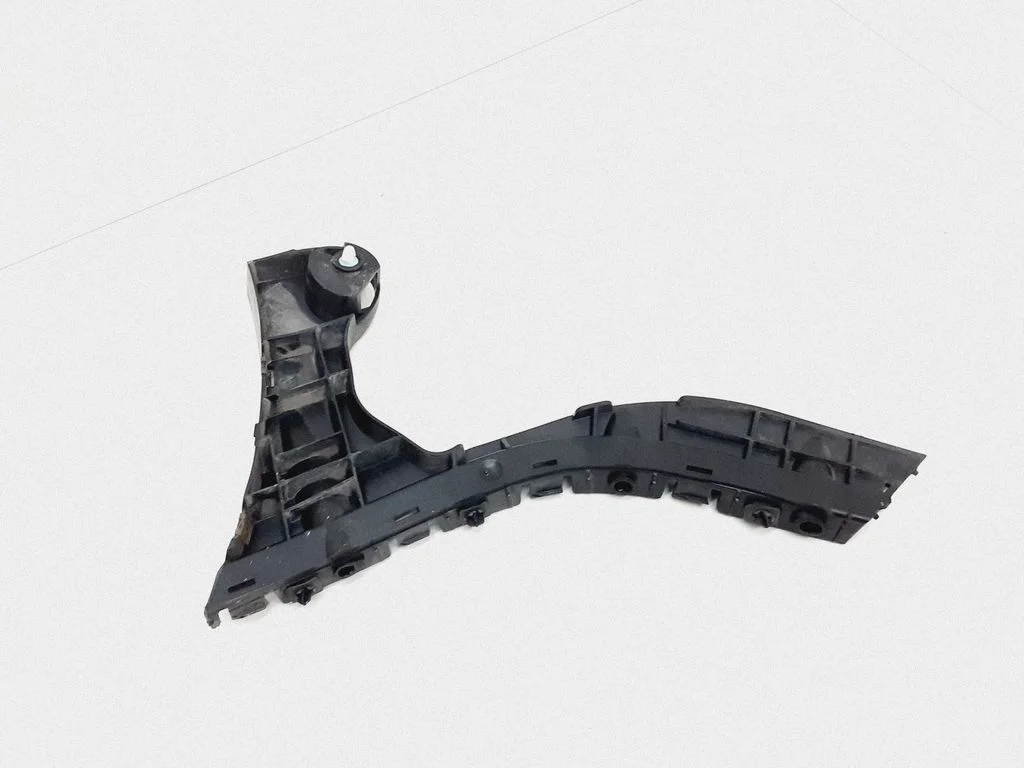 Tagumise kaitseraua kinnitusklamber – Volvo XC60 (2009-2013)