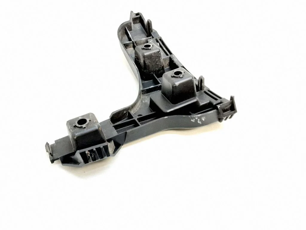 Rear bumper mounting bracket – Volvo XC60 (2009-2013)