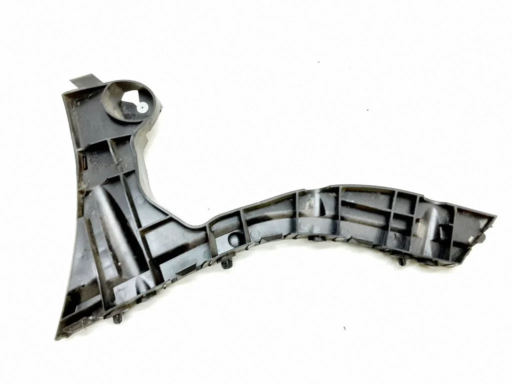 Rear bumper mounting bracket – Volvo XC60 (2009-2013)