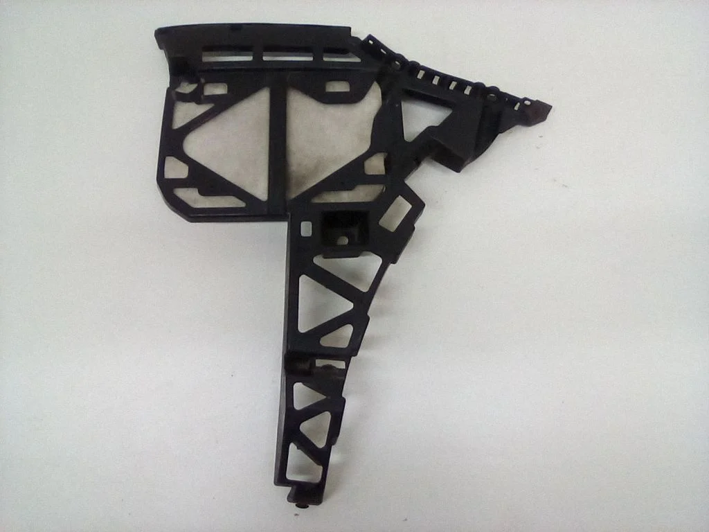 Rear bumper mounting bracket – right