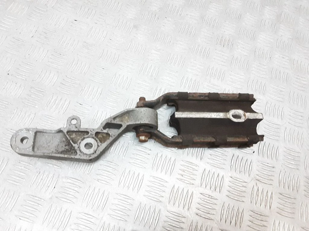 Gearbox mount – Volvo XC60 (2009-2013)