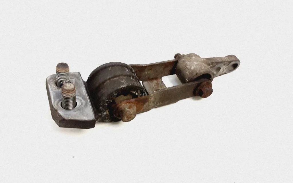 Gearbox mount – Volvo XC90 (2007-2014)