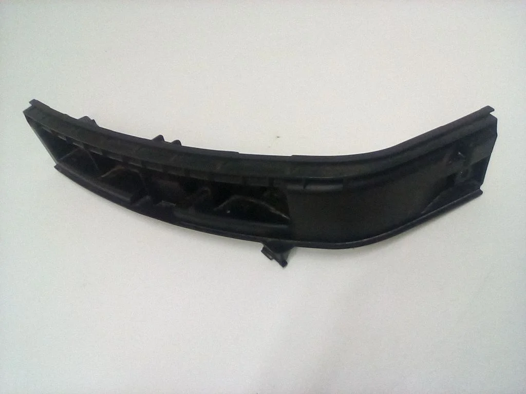 Tagumise kaitseraua kinnitusklamber – Volvo S80 (2007-2013)