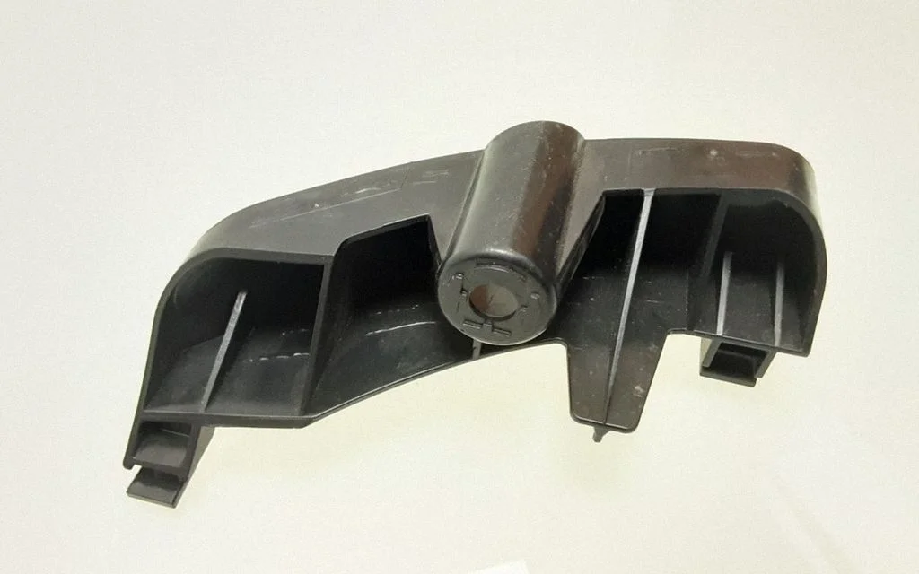 Aizmugurējā bufera turētājs 5256376010